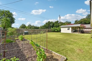 Lillie Ln-S2906-031.jpg