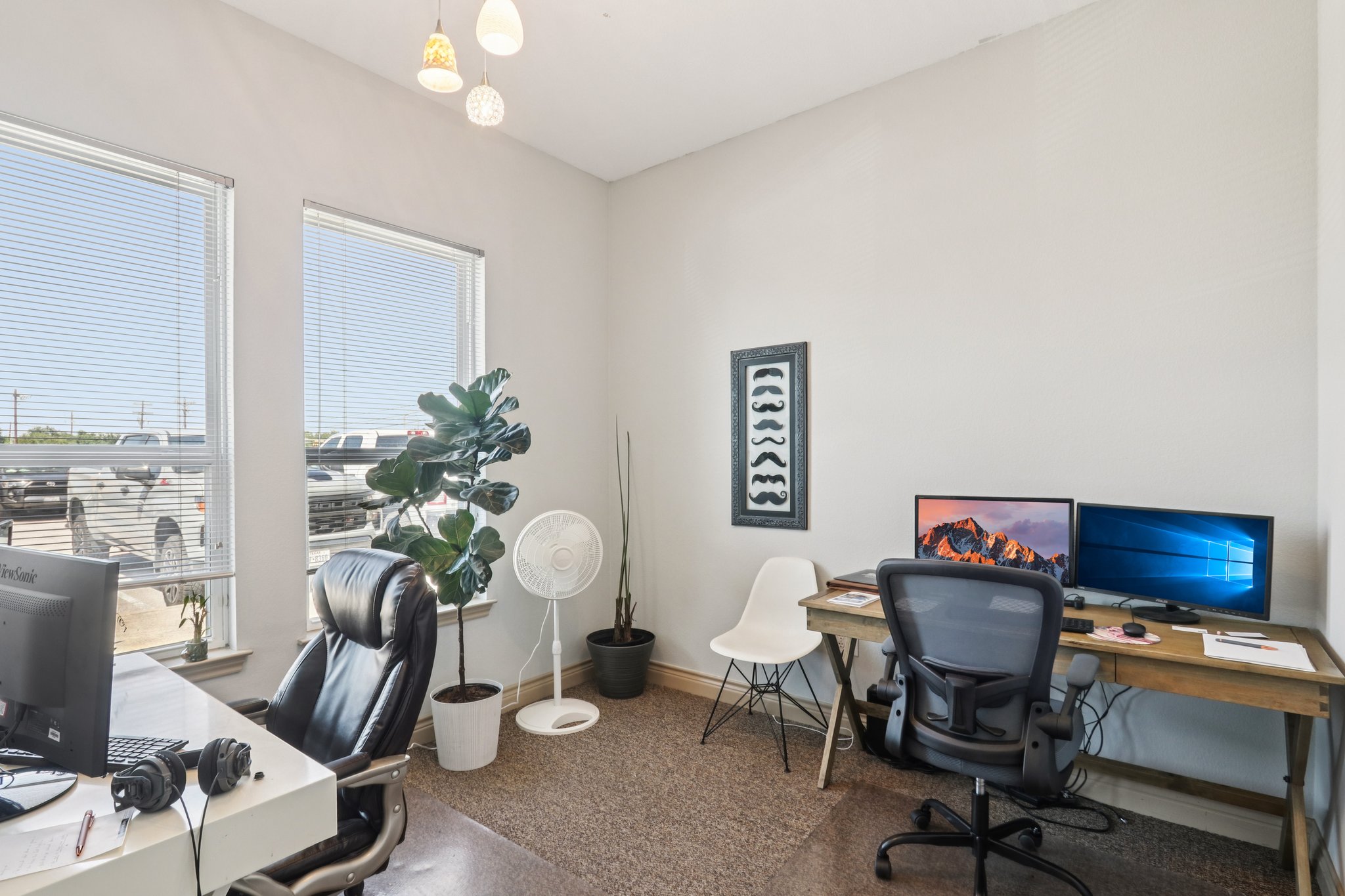 S Bagdad Rd 103-S1109-019.jpg