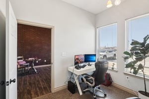 S Bagdad Rd 103-S1109-011.jpg