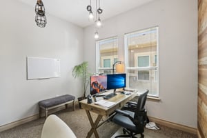 S Bagdad Rd 103-S1109-018.jpg