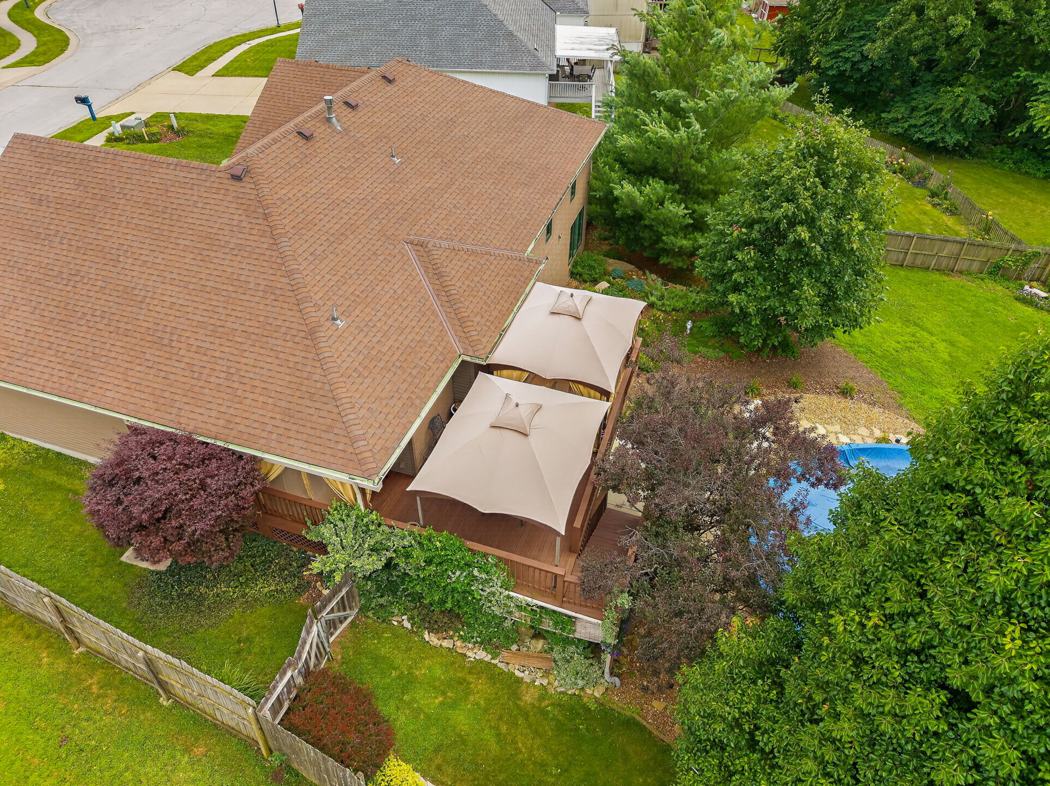 2301 Woodland Cir-010