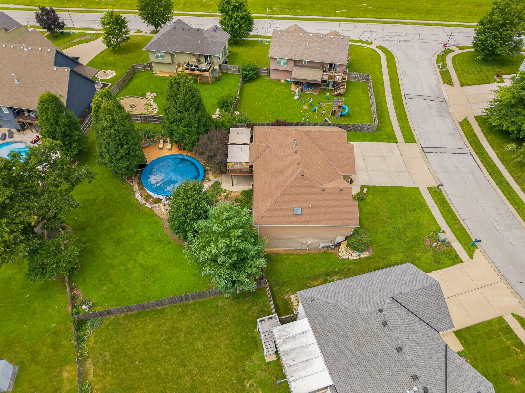 2301 Woodland Cir-028
