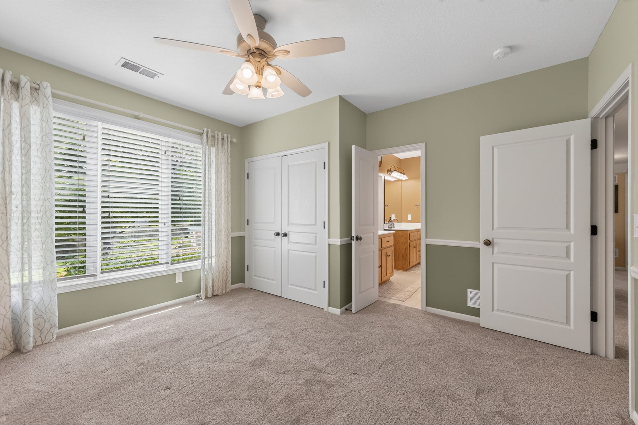 2301 Woodland Cir-065