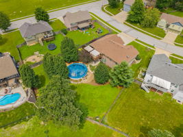 2301 Woodland Cir-008