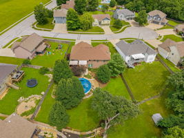 2301 Woodland Cir-024