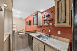 2301 Woodland Cir-059
