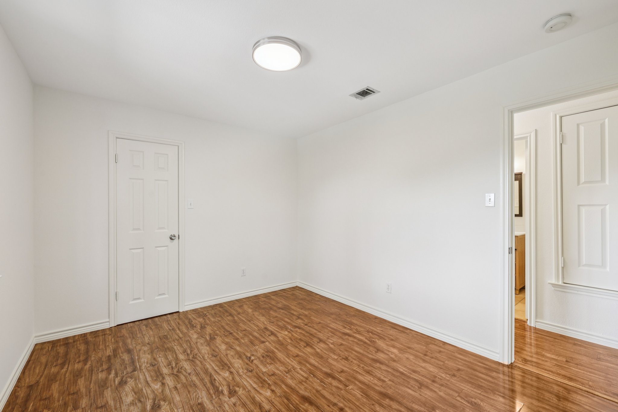 Oak Springs Cove-S2108-048.jpg
