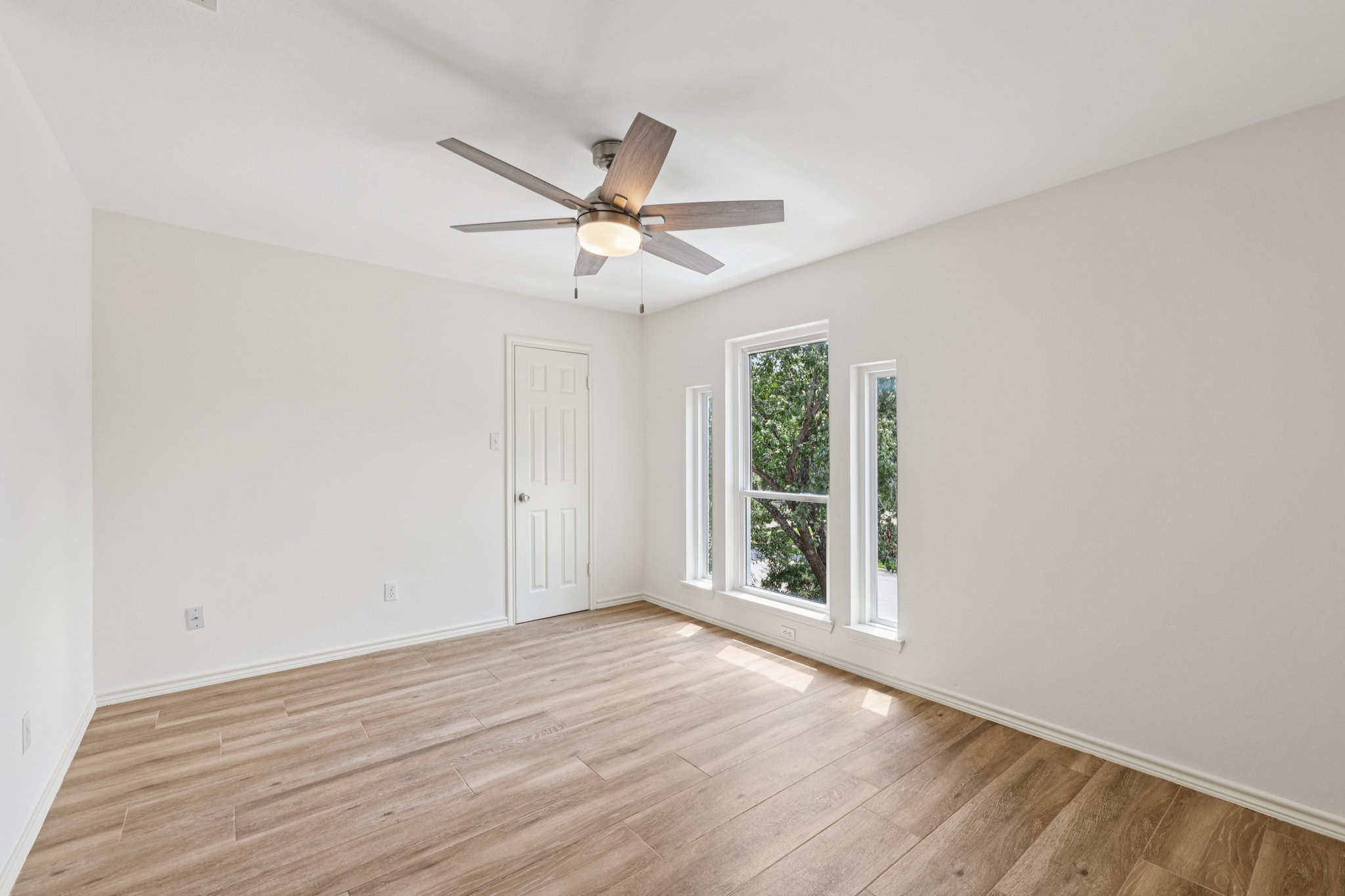 Oak Springs Cove-S2108-051.jpg