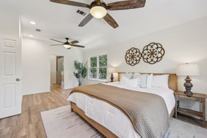 Oak Springs Cove-S2108-034.jpg