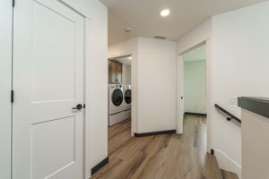  Photo 51