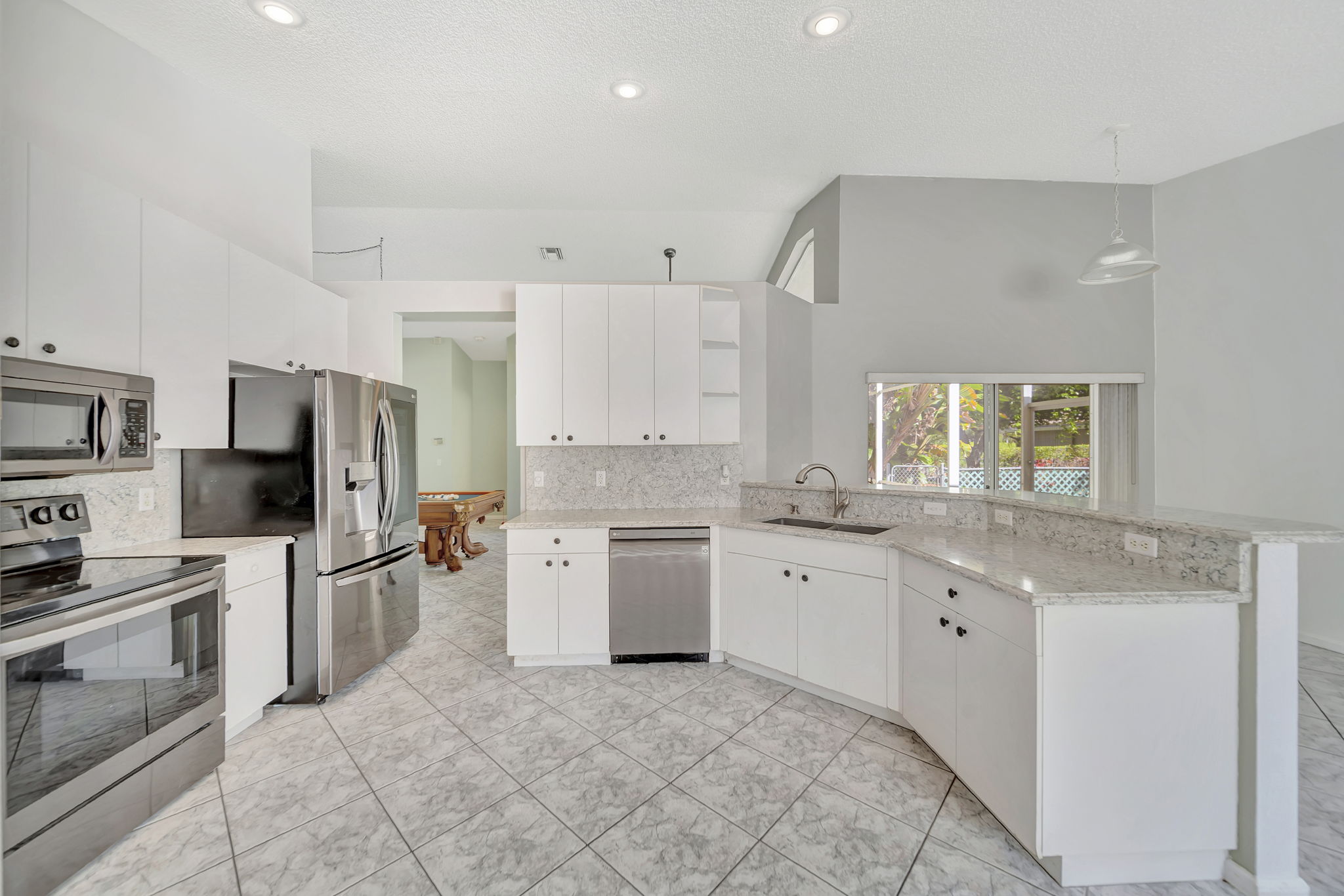 2120 NW 110th Ave, Sunrise, FL 33322, US Photo 25