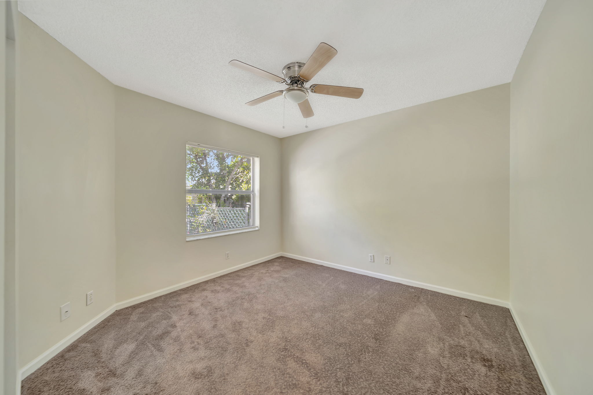 2120 NW 110th Ave, Sunrise, FL 33322, US Photo 37