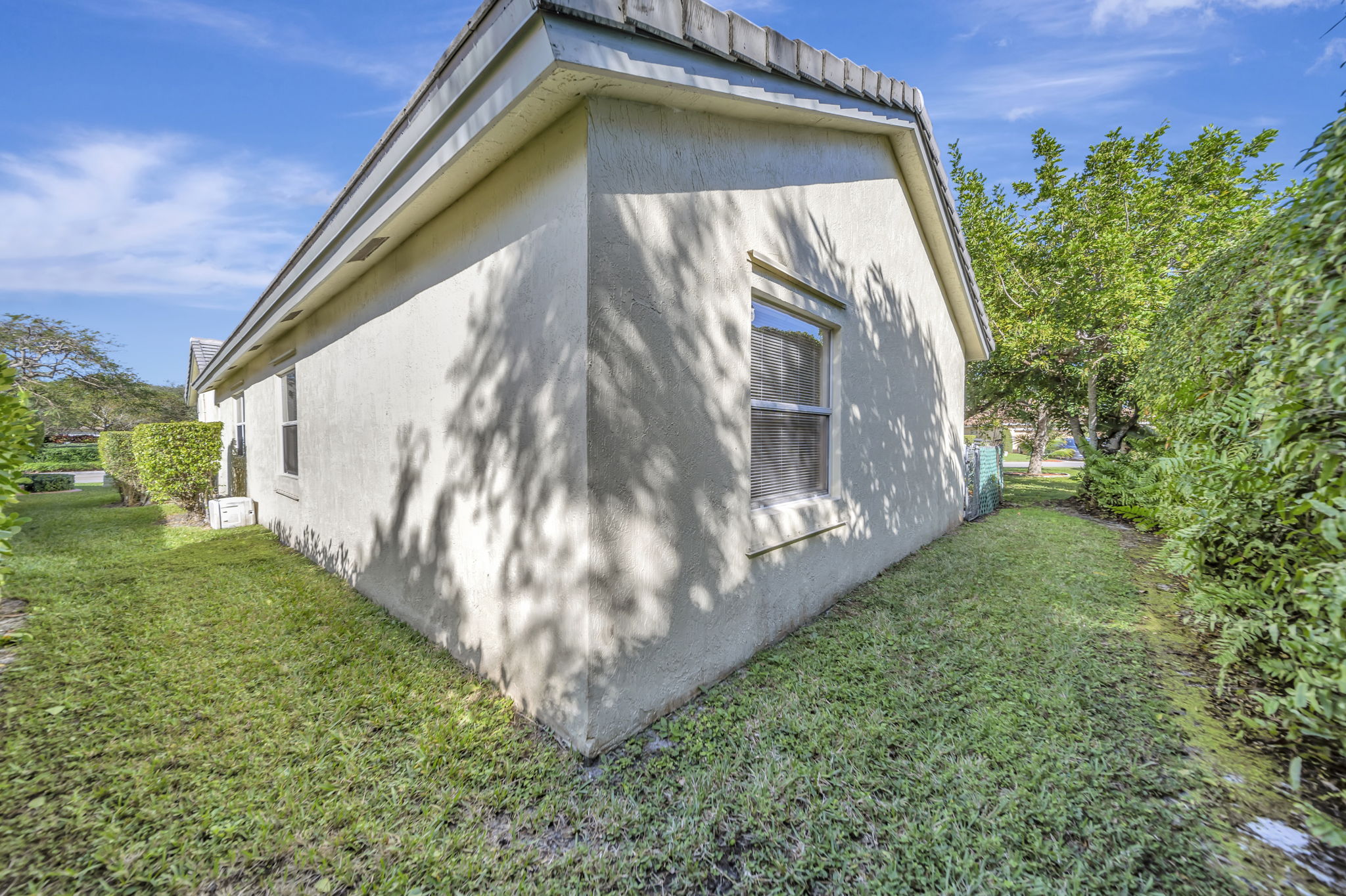 2120 NW 110th Ave, Sunrise, FL 33322, US Photo 51