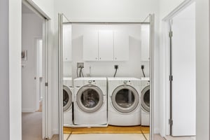 Upper level Washer & Dryer