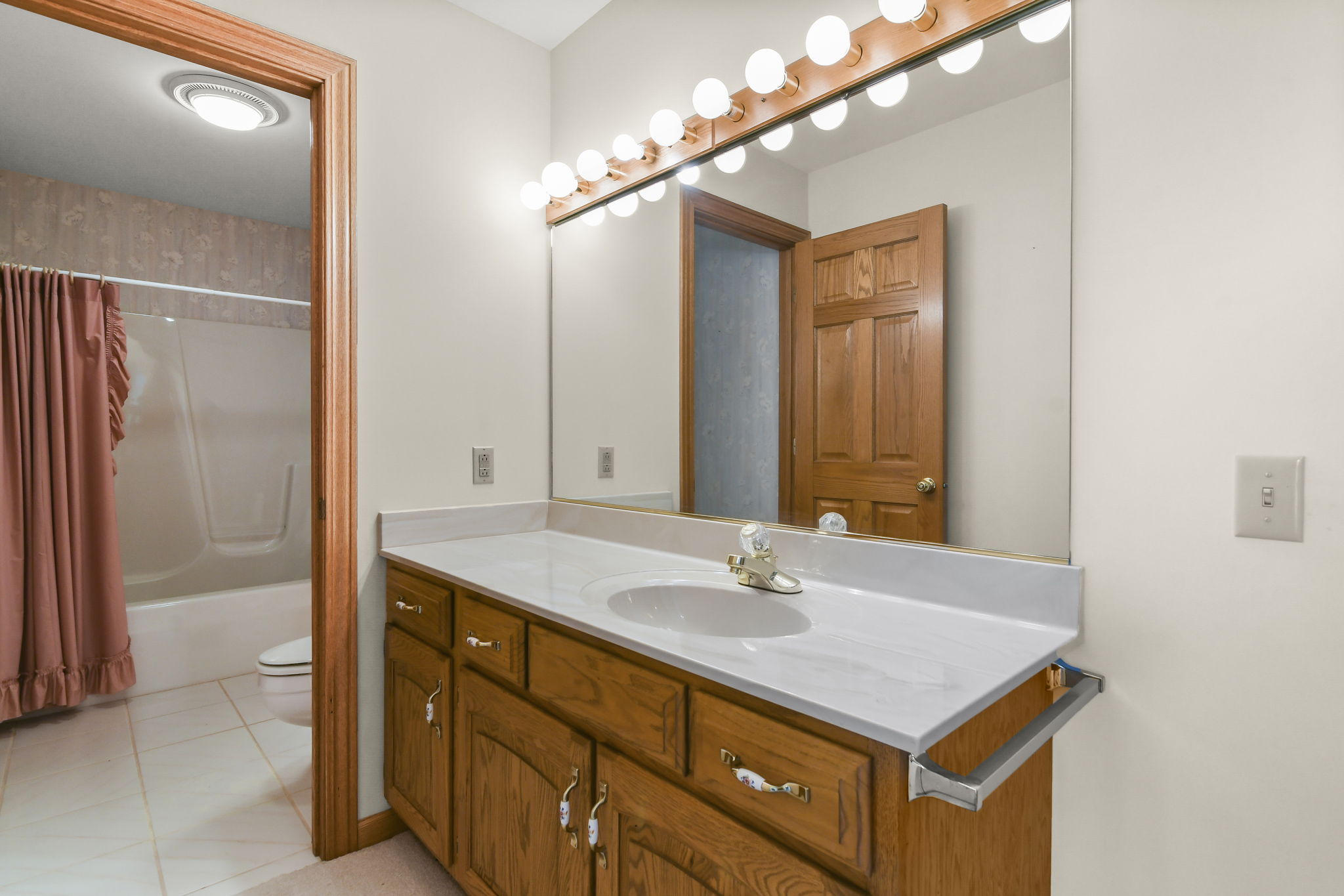 Bed 3 Bath