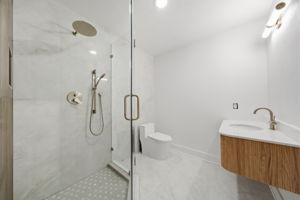  Photo 39