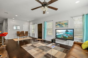 2304 S Lakeline Blvd #424, Cedar Park, TX 78613, USA Photo 5