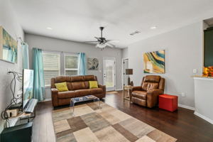 2304 S Lakeline Blvd #424, Cedar Park, TX 78613, USA Photo 4