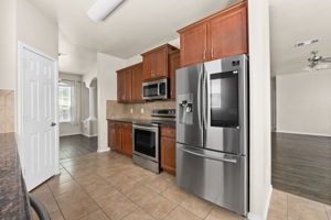  Photo 8