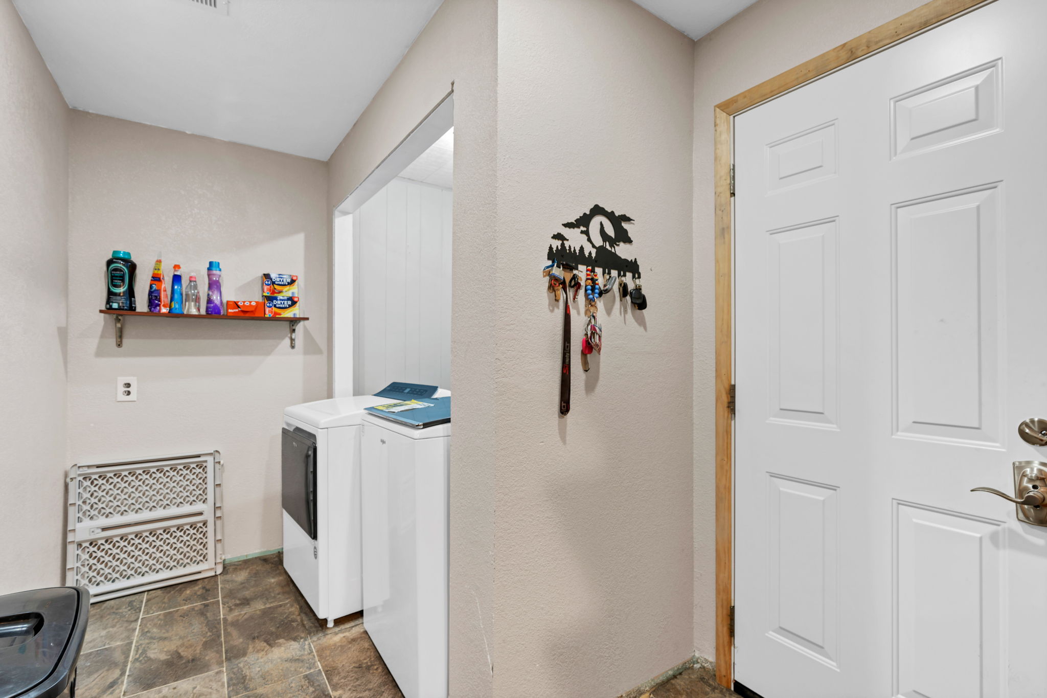  Photo 21