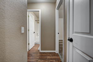  Photo 43