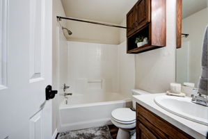  Photo 46