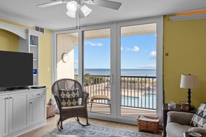 Living Room w/ Views of the Pool and Ocean