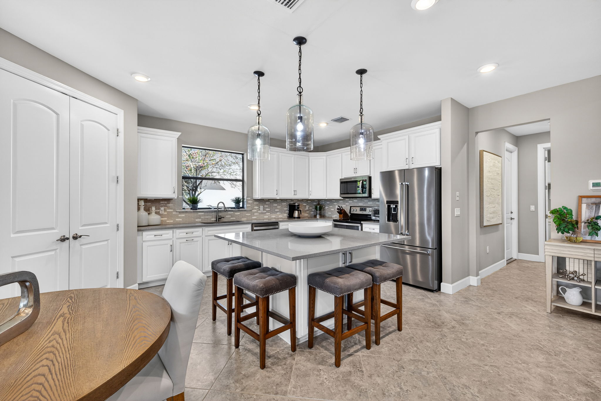 Breakfast Bar 2 of 2