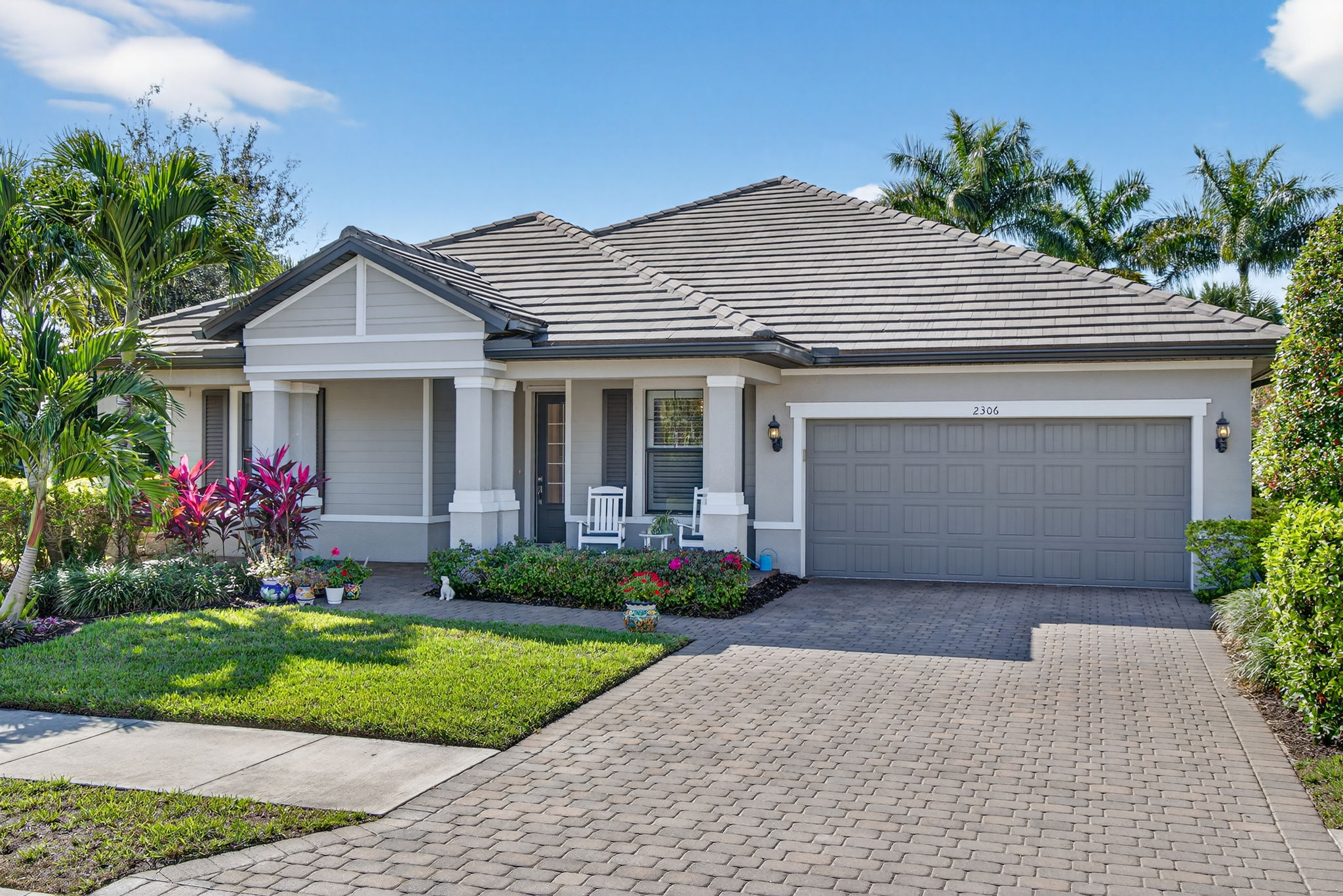 Front Exterior 1 of 4