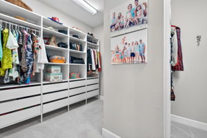 Closet 1 of 2