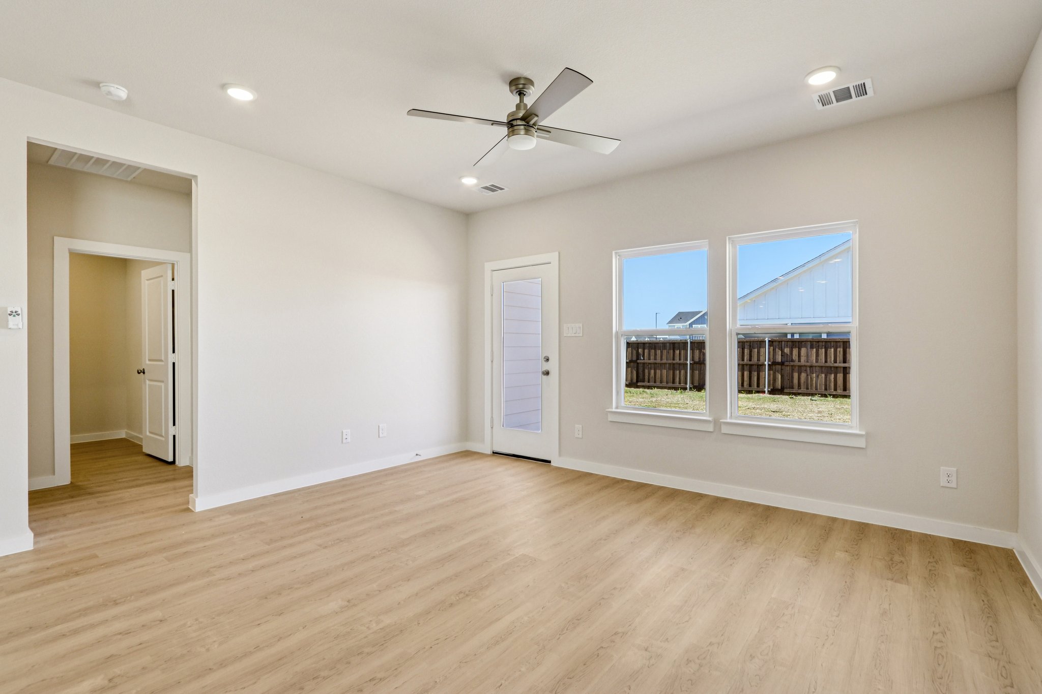 Trailside Dr-S1303-010.jpg