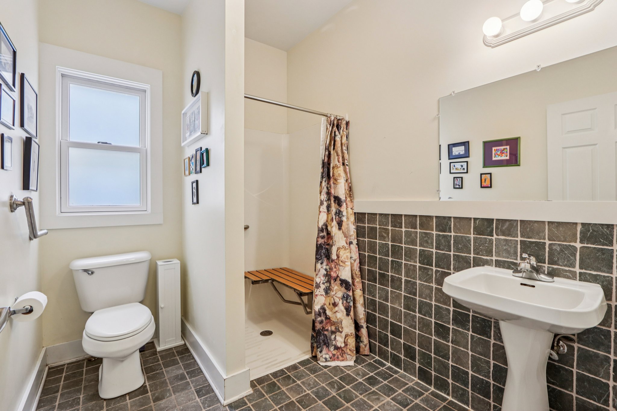 N Alabama St-S1401-021.jpg