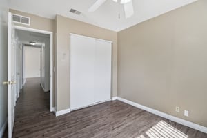 Forry St-0105-015.jpg