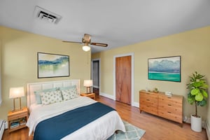 DSC_8937 virtually staged.jpeg