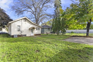  Photo 44