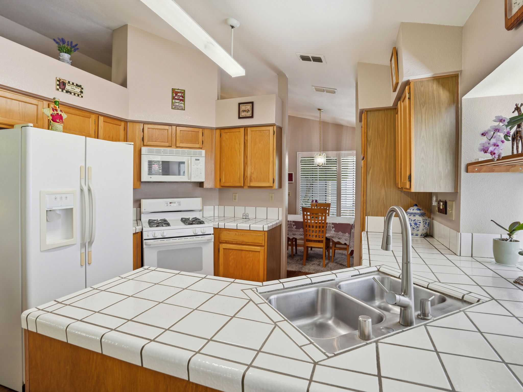 014_F8_231 Breezewalk Dr