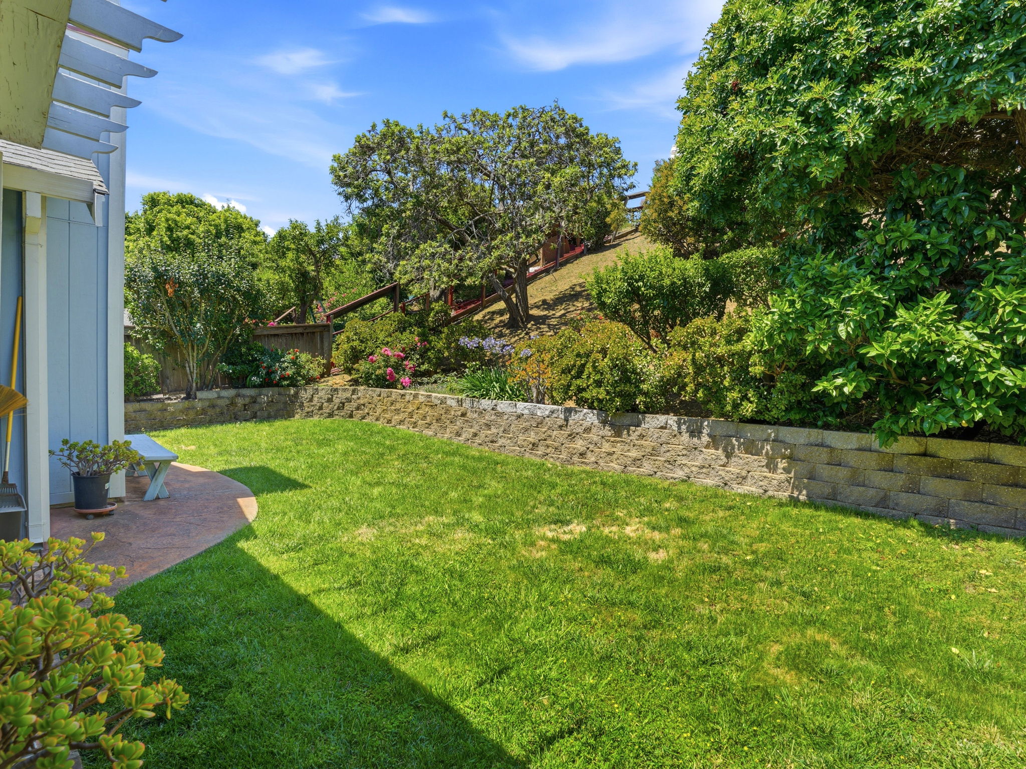 043_F8_231 Breezewalk Dr