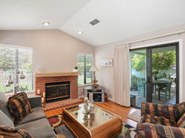 011_F8_231 Breezewalk Dr
