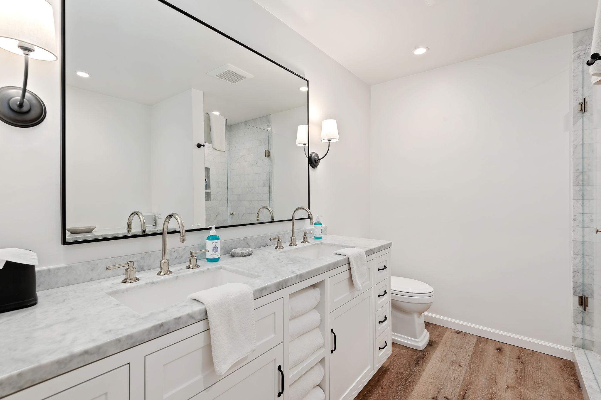 16 - Primary Bathroom