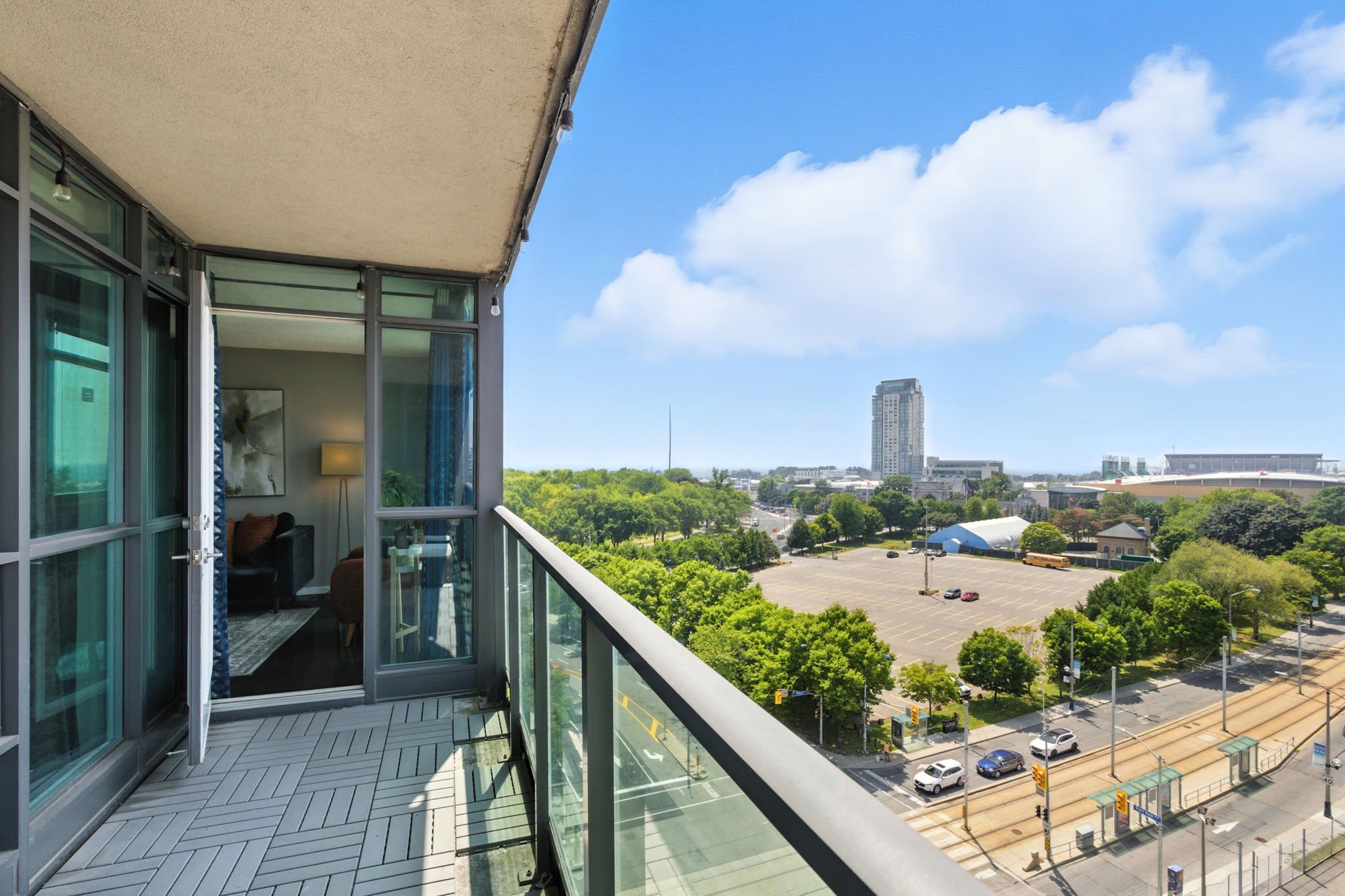Toronto property showcase — delivered property photograph 36