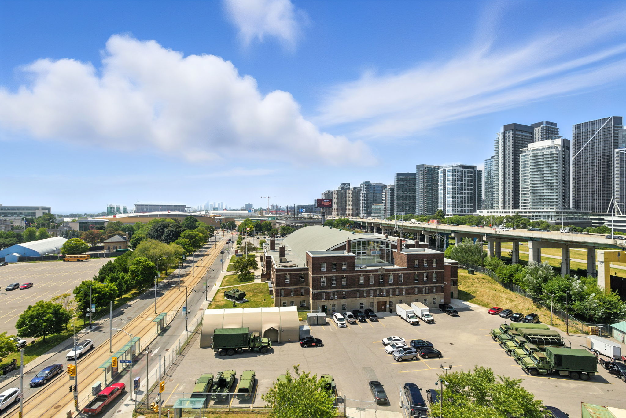 Toronto property showcase — delivered property photograph 37