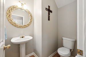  Photo 31