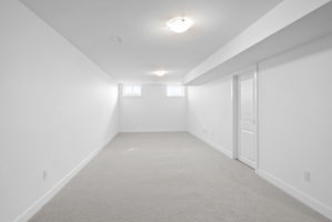  Photo 35