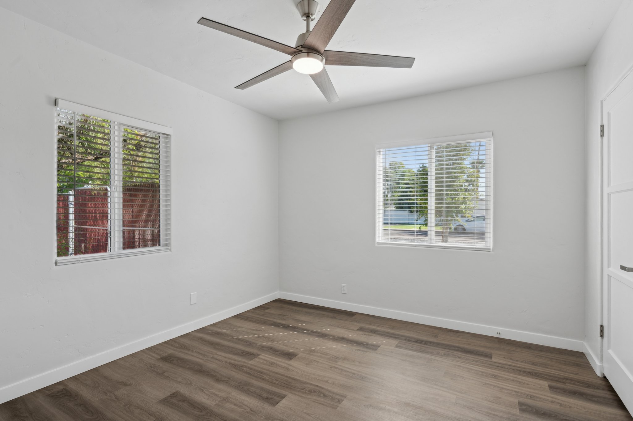 2310 E Amelia Ave, Phoenix, AZ 85016-025.jpg