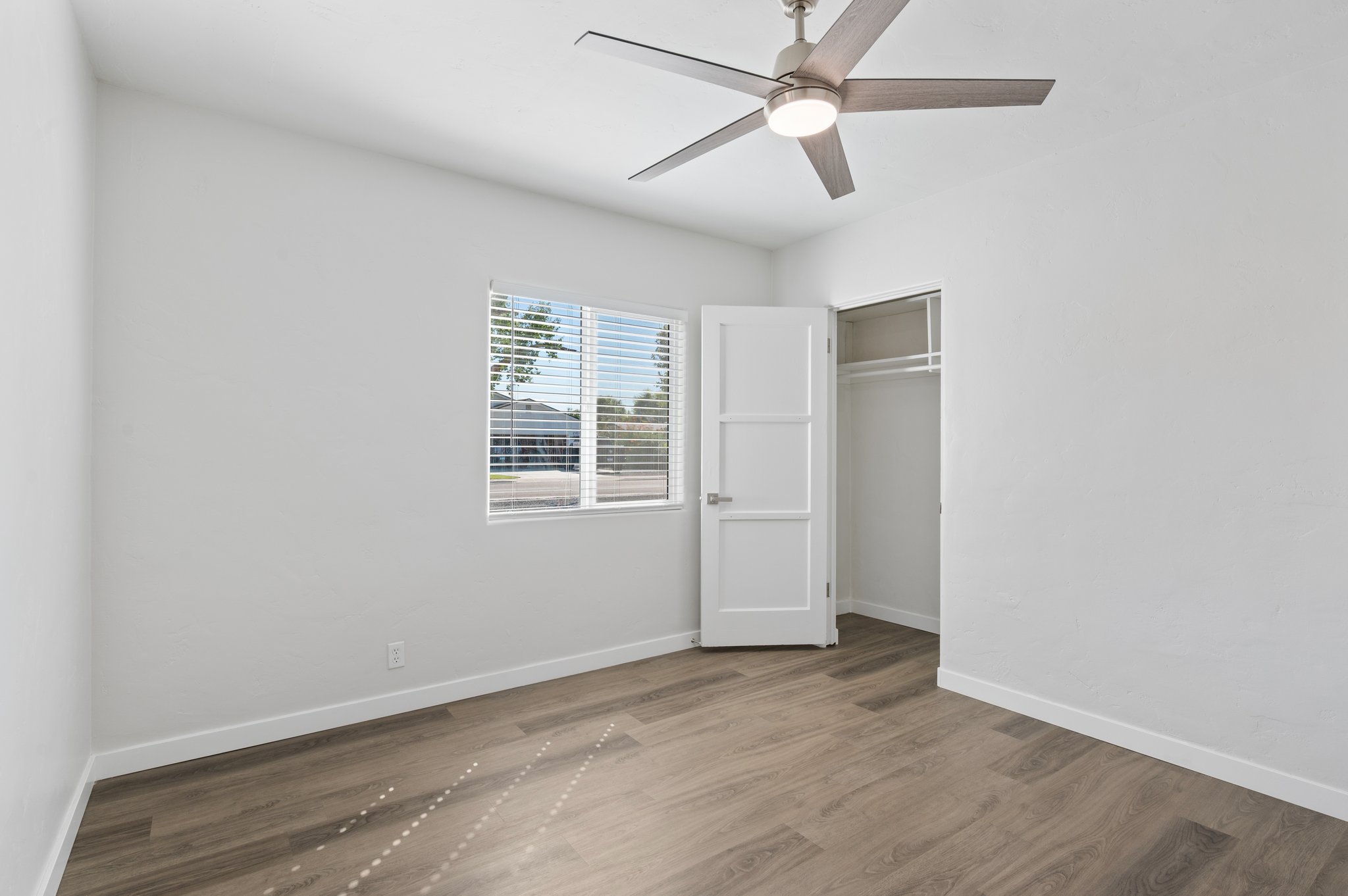 2310 E Amelia Ave, Phoenix, AZ 85016-026.jpg