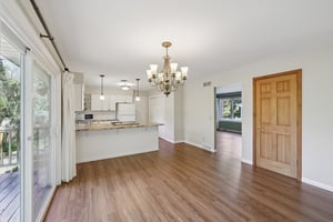 Ravenswood Rd-S0910-012.jpg