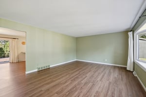 Ravenswood Rd-S0910-022.jpg