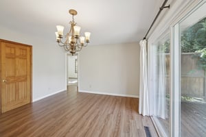 Ravenswood Rd-S0910-028.jpg