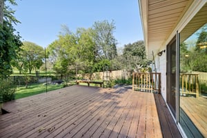 Ravenswood Rd-S0910-067.jpg
