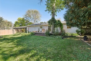 Ravenswood Rd-S0910-070.jpg